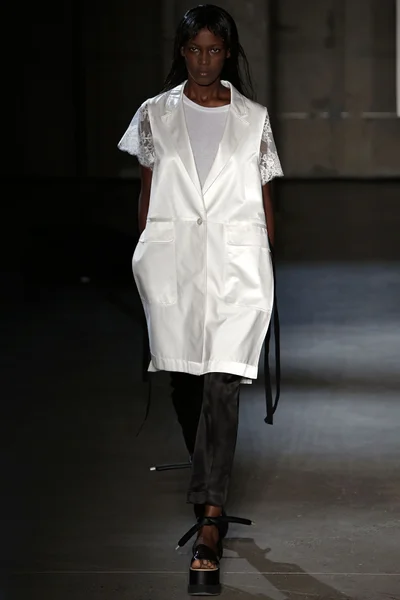Look 23